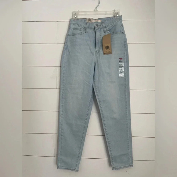 NEW! Levi's High Waisted Taper Women's Jeans Light wash Blue  Size W26L27 - Picture 3 of 10